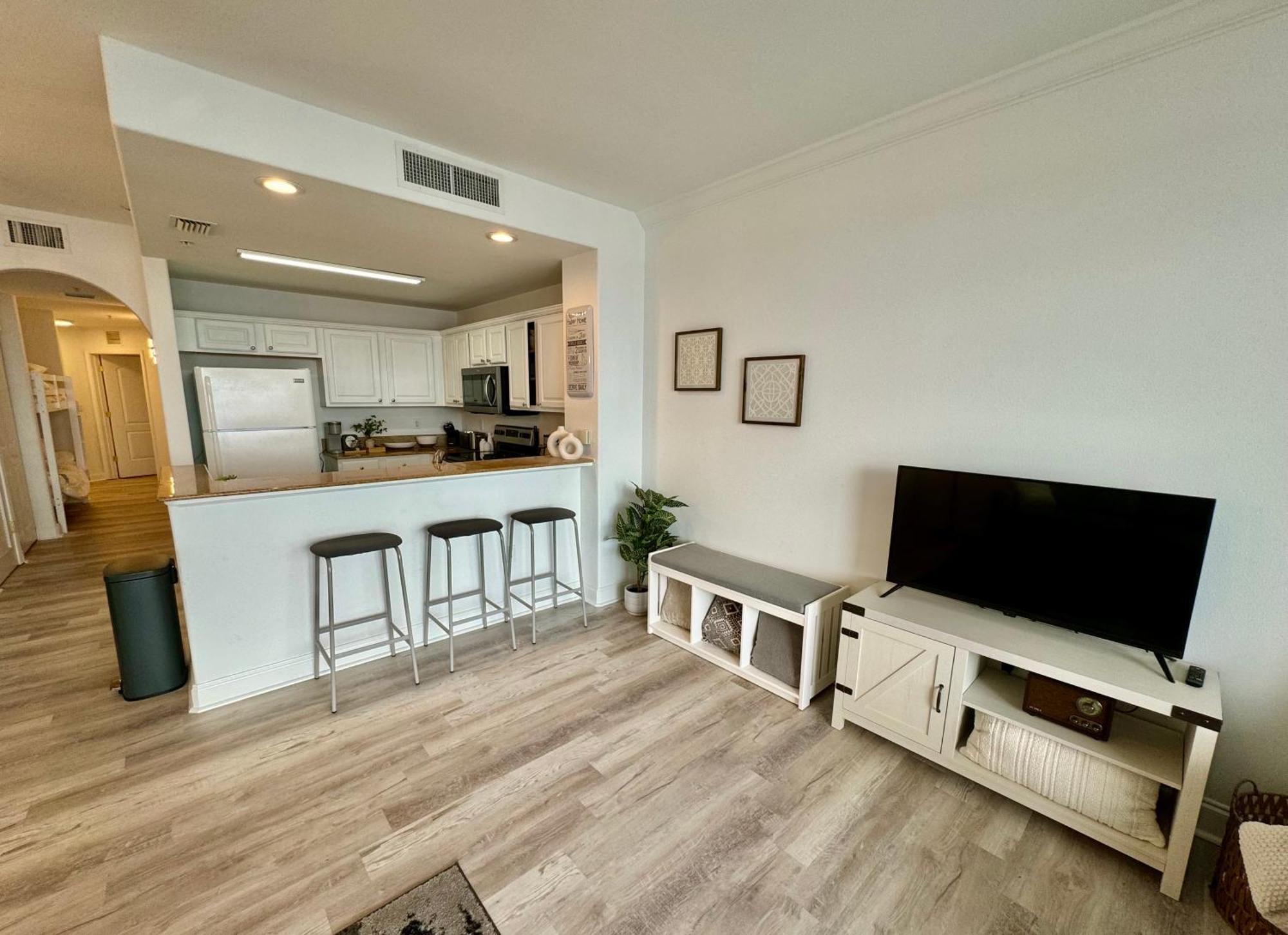 אורלנדו Balcony King Suite - Lake & Pool View מראה חיצוני תמונה