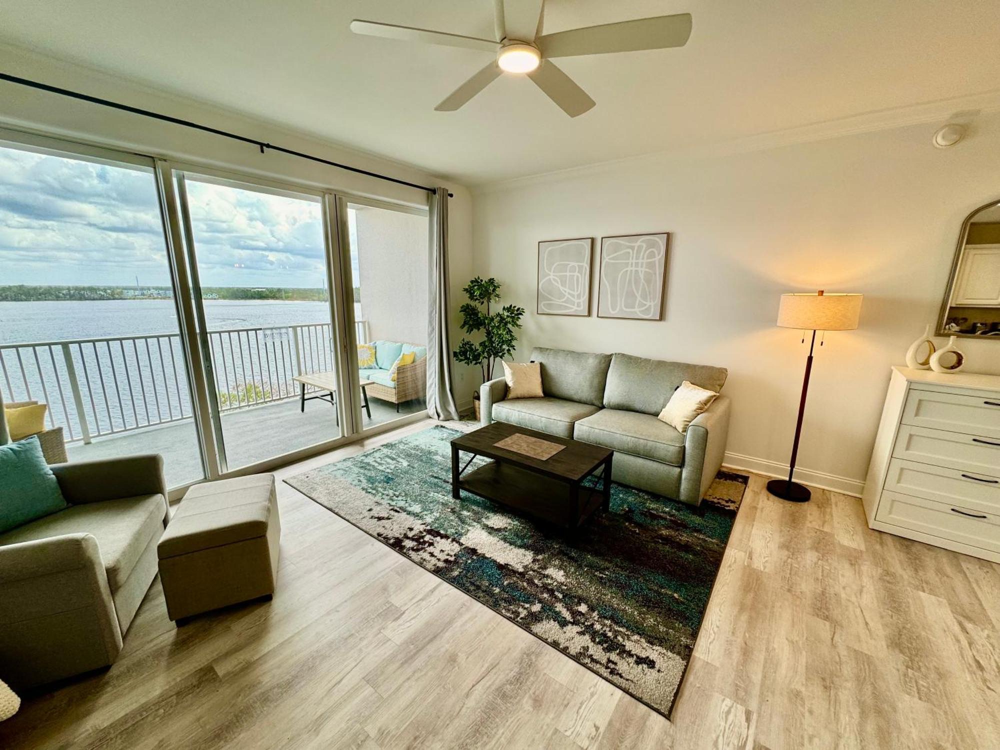 אורלנדו Balcony King Suite - Lake & Pool View מראה חיצוני תמונה