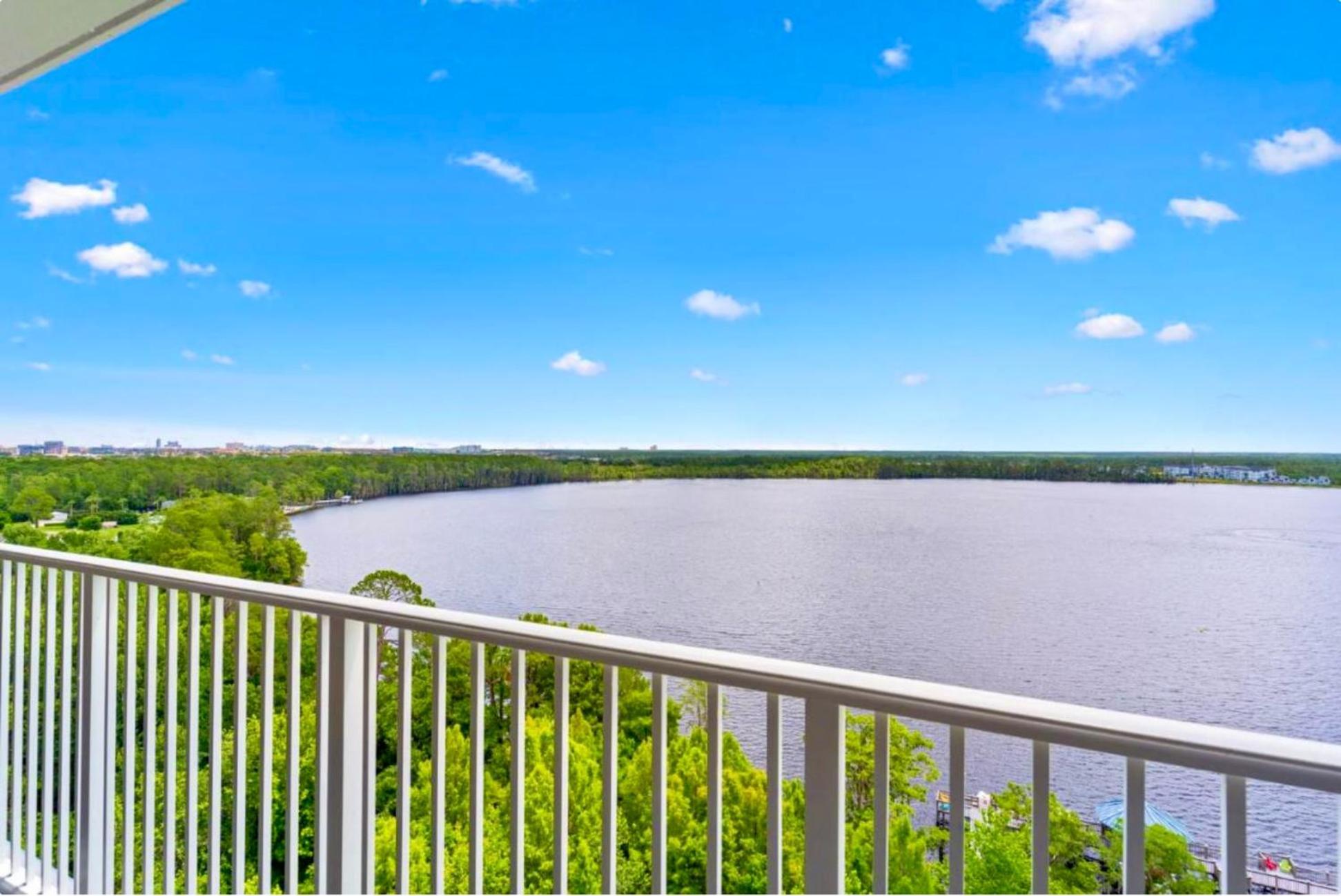 אורלנדו Balcony King Suite - Lake & Pool View מראה חיצוני תמונה